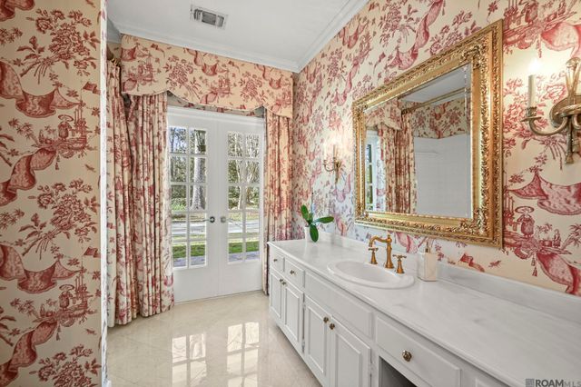 5021 Lost Oak Dr, Baton Rouge, LA 70817