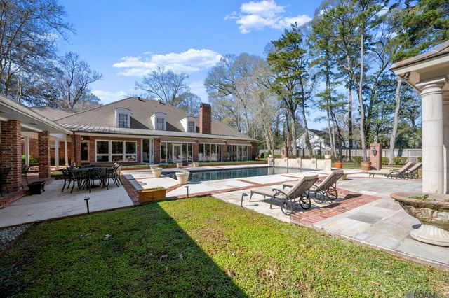 5021 Lost Oak Dr, Baton Rouge, LA 70817