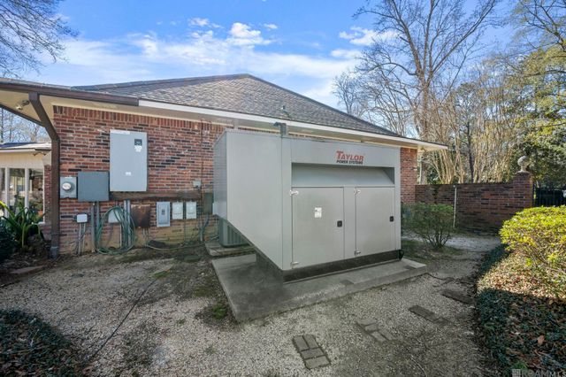 5021 Lost Oak Dr, Baton Rouge, LA 70817