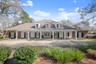 5021 Lost Oak Dr, Baton Rouge, LA 70817