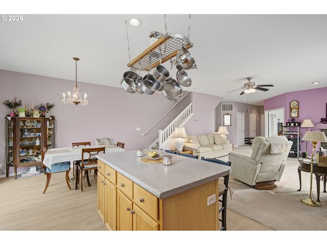 20496 NOBLE Ln, West Linn, OR 97068