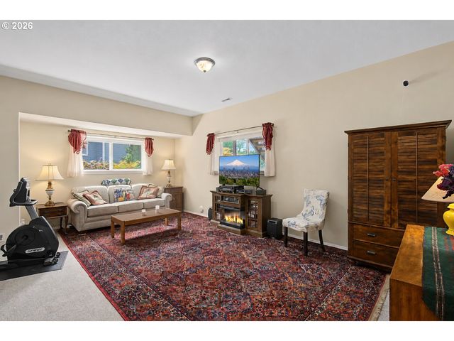 20496 NOBLE Ln, West Linn, OR 97068