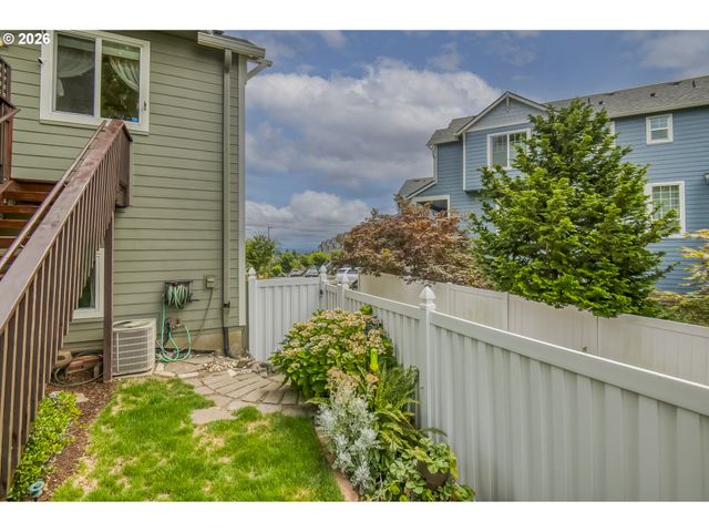 20496 NOBLE Ln, West Linn, OR 97068