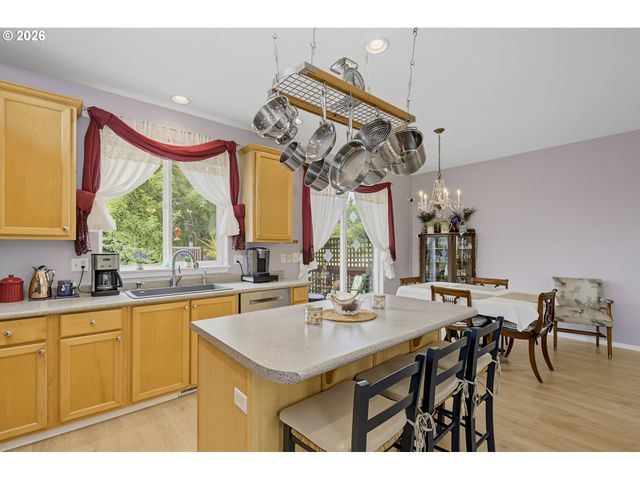 20496 NOBLE Ln, West Linn, OR 97068
