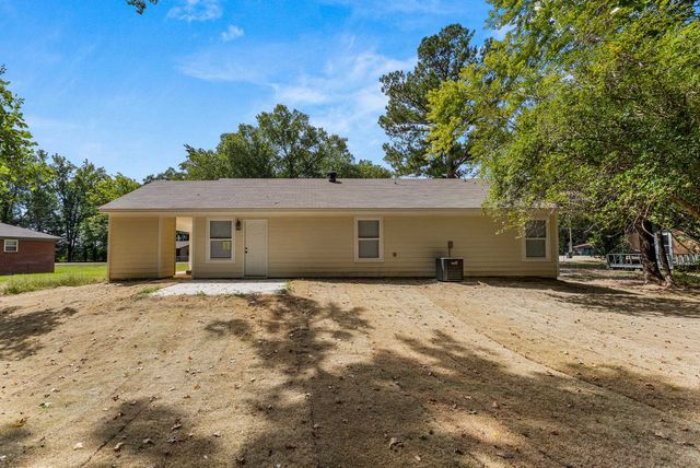 383 WATSON DR EXT, Gallaway, TN 38036