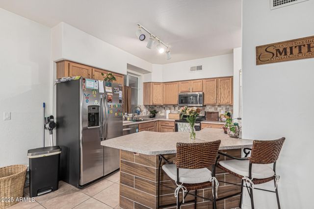 3206 E KRISTAL Way, Phoenix, AZ 85050