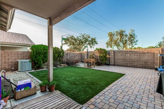 3206 E KRISTAL Way, Phoenix, AZ 85050