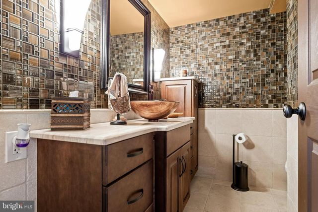 253 HOPEWELL RD, Medford, NJ 08055