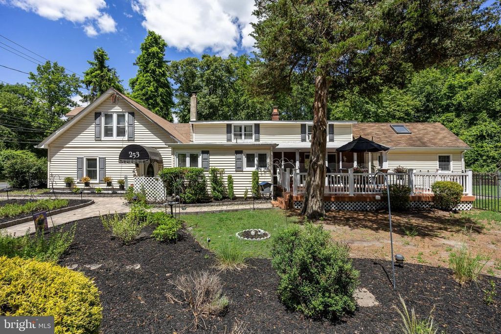 253 HOPEWELL RD, Medford, NJ 08055