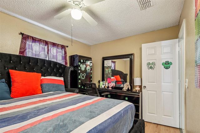 42 INCONNU DR, Poinciana, FL 34759