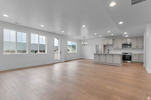 955 N PICCADILLY CT, North Salt Lake, UT 84054