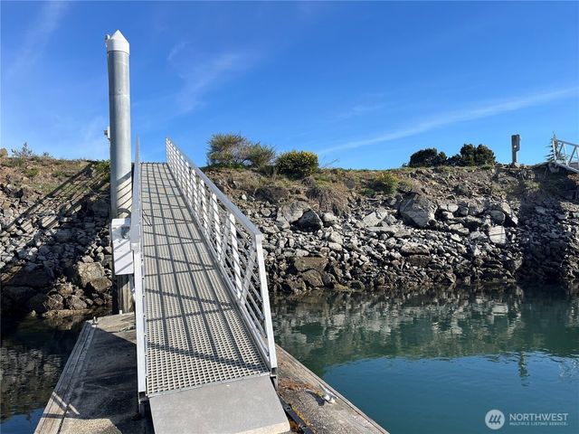 2005 Cove Place, Anacortes, WA 98221