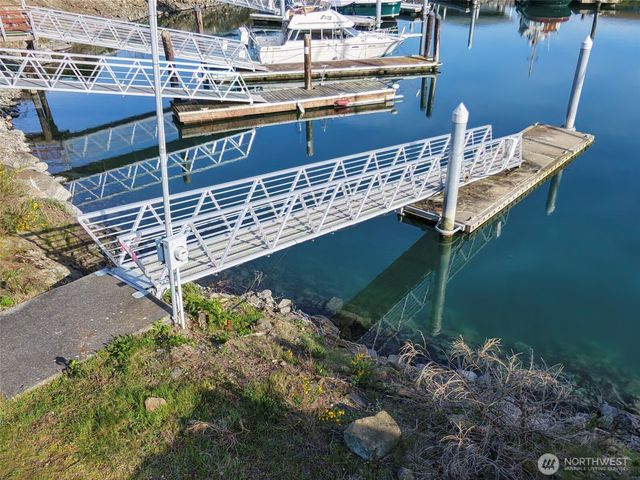 2005 Cove Place, Anacortes, WA 98221
