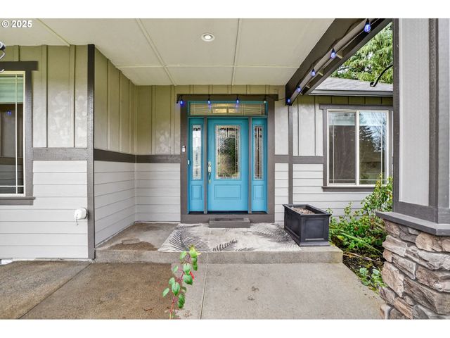 18740 S UPPER HIGHLAND Rd, Beavercreek, OR 97004