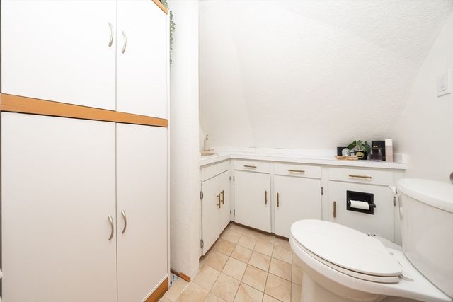 15 Maple Rd, Oxford, MA 01540