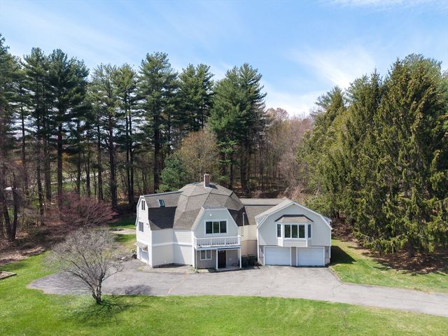 15 Maple Rd, Oxford, MA 01540