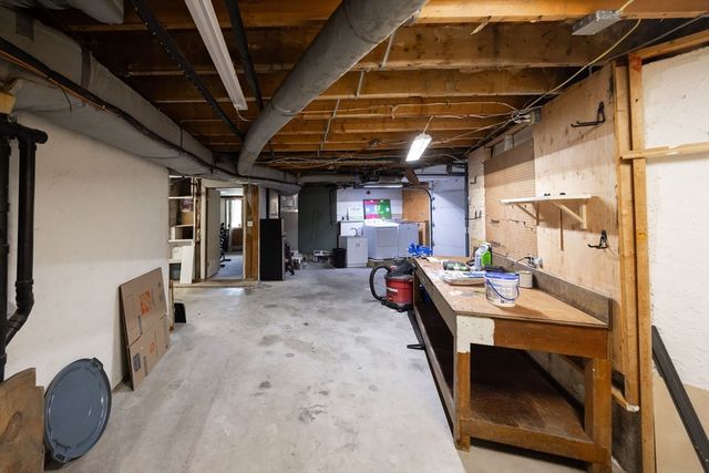 15 Maple Rd, Oxford, MA 01540
