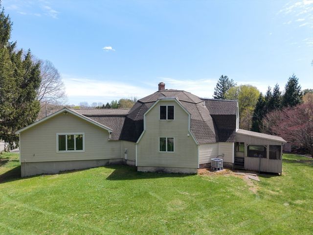 15 Maple Rd, Oxford, MA 01540