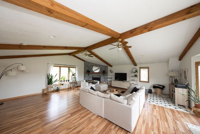15 Maple Rd, Oxford, MA 01540