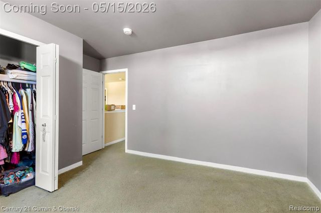 30537 Linden Court, Flat Rock, MI 48134