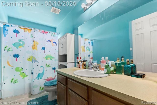 30537 Linden Court, Flat Rock, MI 48134