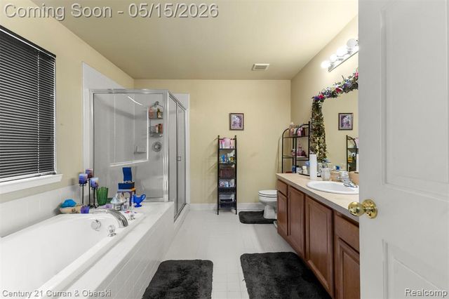 30537 Linden Court, Flat Rock, MI 48134