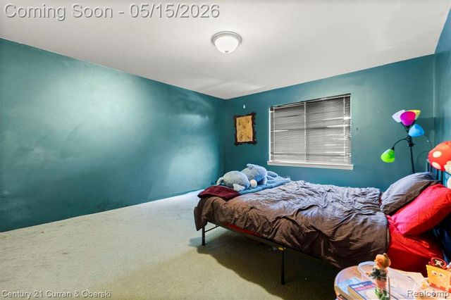 30537 Linden Court, Flat Rock, MI 48134