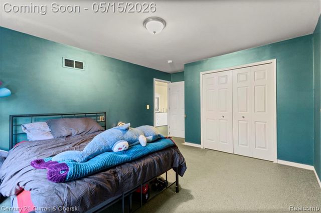 30537 Linden Court, Flat Rock, MI 48134