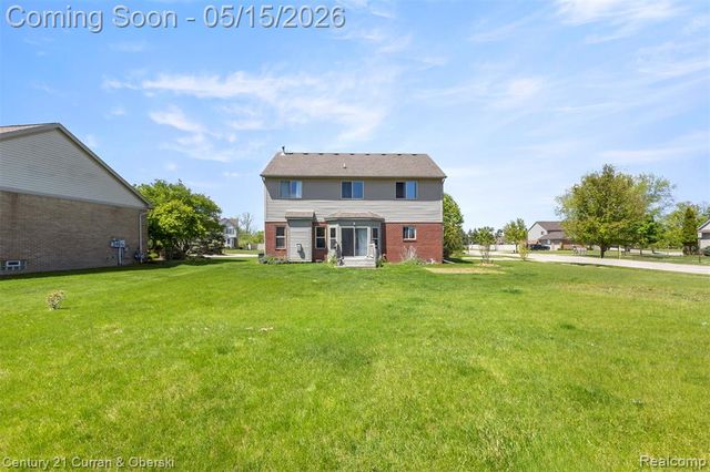 30537 Linden Court, Flat Rock, MI 48134