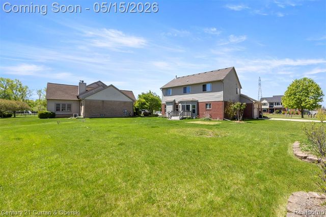 30537 Linden Court, Flat Rock, MI 48134