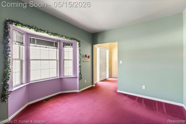 30537 Linden Court, Flat Rock, MI 48134