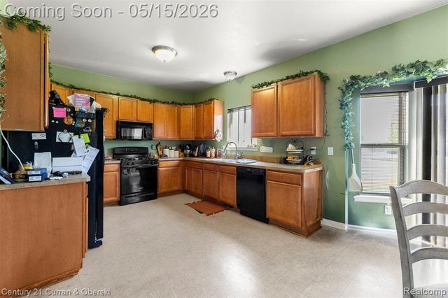 30537 Linden Court, Flat Rock, MI 48134