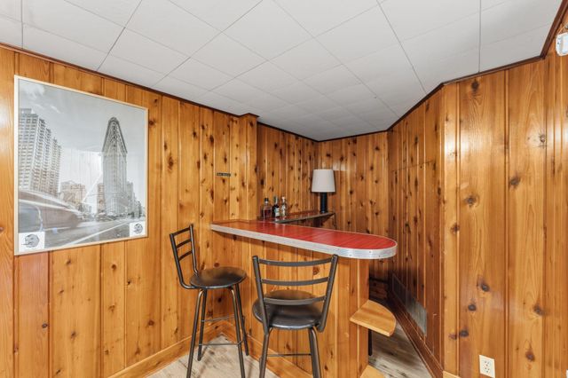 3032 E Minnehaha Parkway, Minneapolis, MN 55406