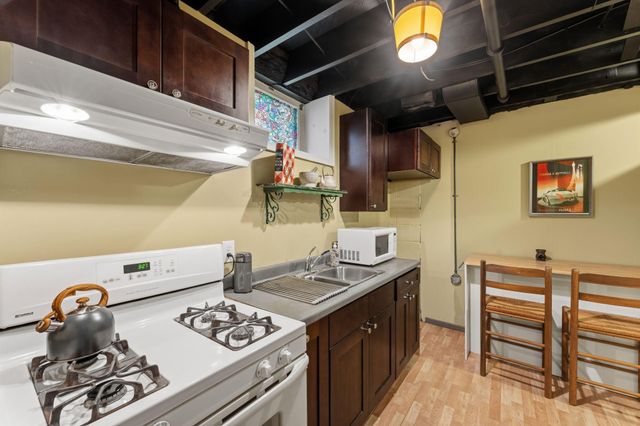 3032 E Minnehaha Parkway, Minneapolis, MN 55406