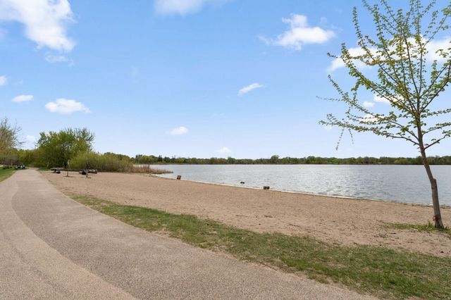 3032 E Minnehaha Parkway, Minneapolis, MN 55406