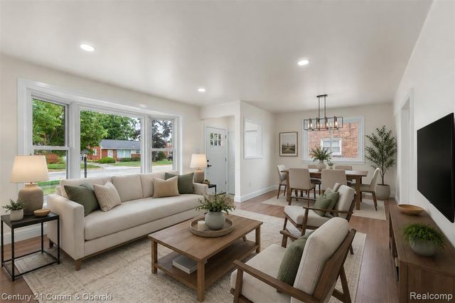 35158 Parkdale Street, Livonia, MI 48150