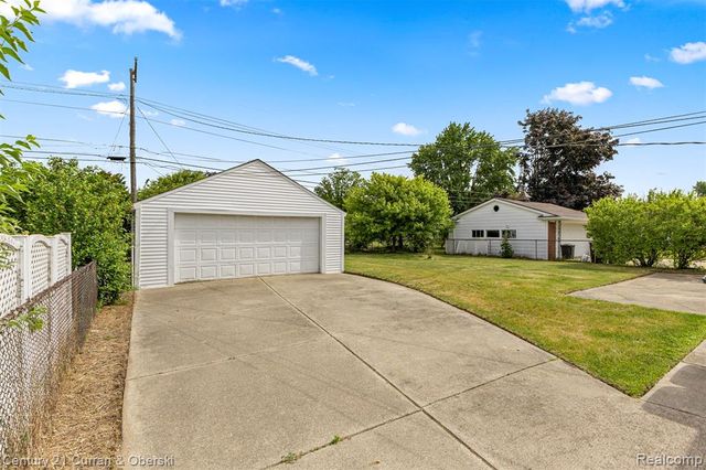35158 Parkdale Street, Livonia, MI 48150