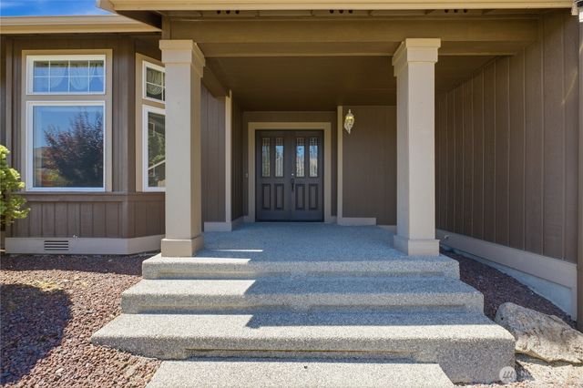 19413 5th Avenue S, Des Moines, WA 98148