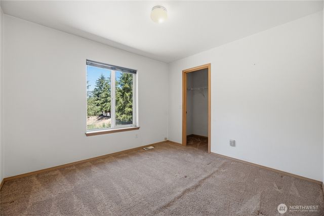 19413 5th Avenue S, Des Moines, WA 98148