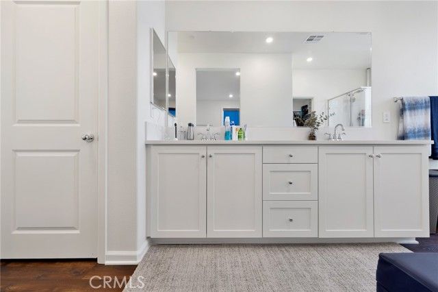 240 Tavern Creek Ln, Palmdale, CA 93551