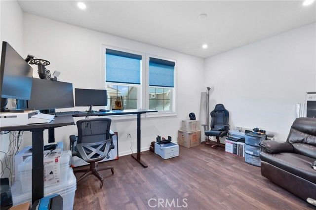 240 Tavern Creek Ln, Palmdale, CA 93551