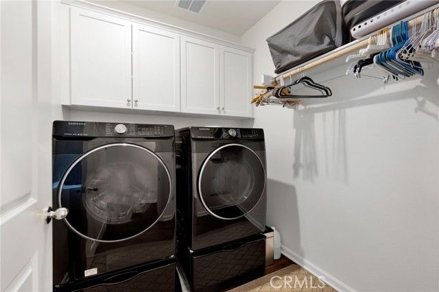 240 Tavern Creek Ln, Palmdale, CA 93551