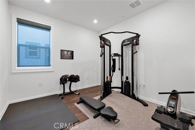 240 Tavern Creek Ln, Palmdale, CA 93551