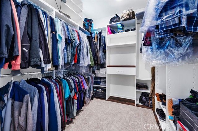 240 Tavern Creek Ln, Palmdale, CA 93551