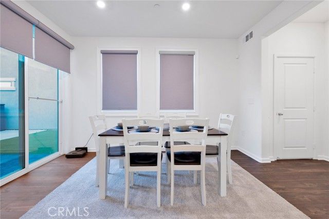 240 Tavern Creek Ln, Palmdale, CA 93551