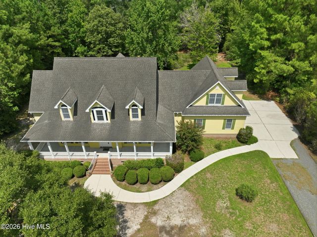 303 Creekview Drive, Hampstead, NC 28443