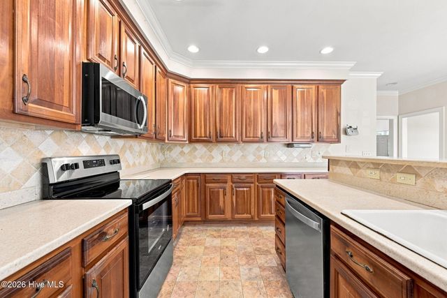 303 Creekview Drive, Hampstead, NC 28443