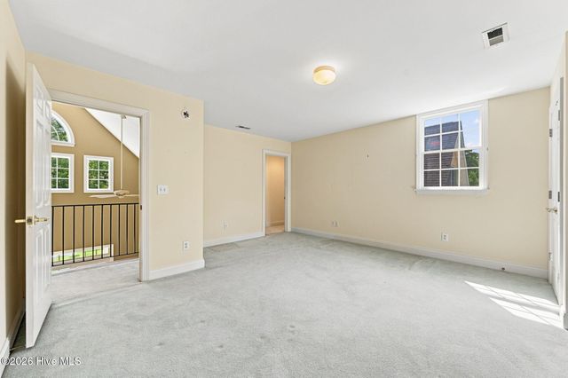 303 Creekview Drive, Hampstead, NC 28443