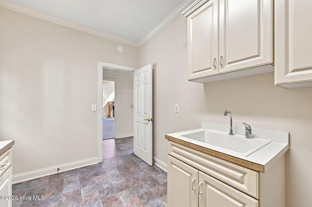 303 Creekview Drive, Hampstead, NC 28443