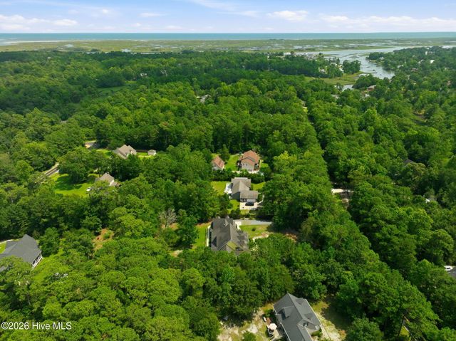 303 Creekview Drive, Hampstead, NC 28443